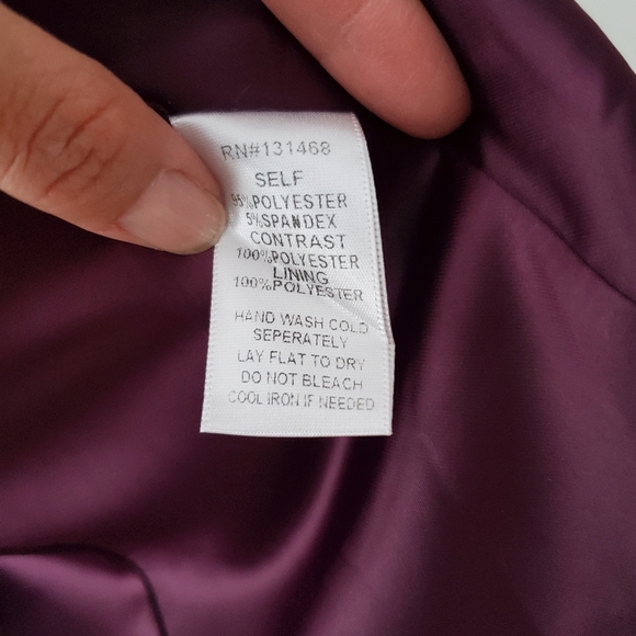 Cranberry Velvet Blazer - Picture 5 of 5